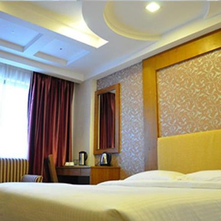 The Vijay Park - Airport Hotel Chennai Exterior photo