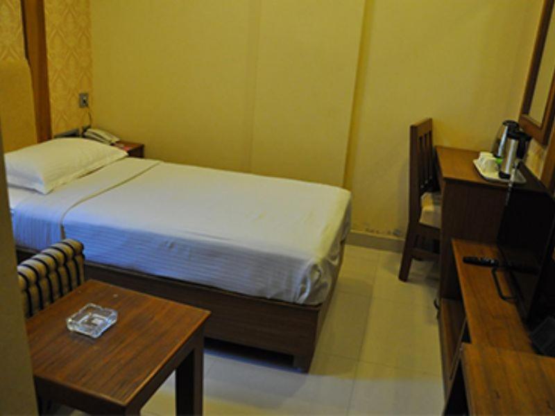 The Vijay Park - Airport Hotel Chennai Exterior photo